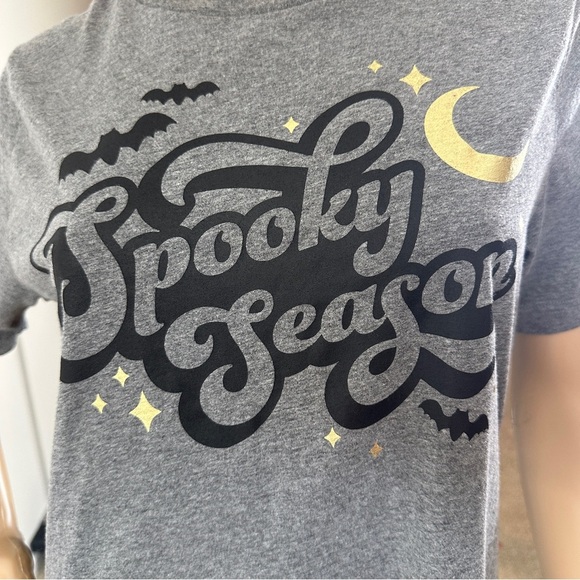 Celebrate It Gray Spooky Season Halloween shirt Medium - Picture 3 of 4
